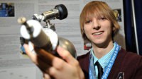 天才！14岁少年制造核聚变发生器
