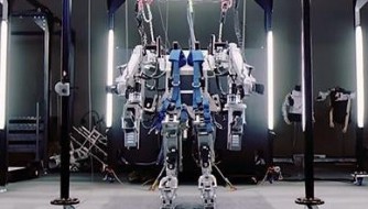 松下最新机械外骨骼将开售：“钢铁侠”真的要来了