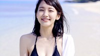 来了个湿身的小姐姐 老司机套路不对的动图