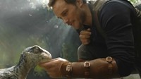 《侏罗纪世界2》首曝预告片段 “星爵”逗弄小恐龙