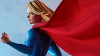 “女超人”半米雕像售价3500元 紧身衣包裹性感身躯