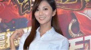 豆花妹黑丝包臀出席手游会 清纯不再性感爆棚