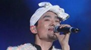 歌手阿宝见义勇为帮女警花抓贼 深藏功与名