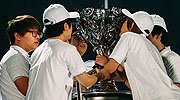 《LOL》S4冠军队全员遭挖角 新王朝一日崩塌
