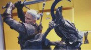 《巫师3》土豪级等身大模型 白狼挥剑斩妖魔