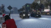 《GTA5》圣诞狂欢演示 企鹅装扮拦车打雪仗