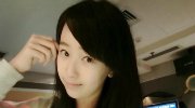 19岁军艺校花走红网络 窈窕舞姿柔软似水