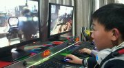 比外挂更强的敌人 我方小学生爆笑来袭