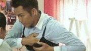 妹子们冬天是怎么穿内衣的 午间动态图赏
