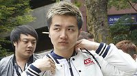 TI5开幕式红毯：记者围观选手过场人人巨星风采