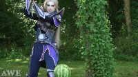 武器人间打造《LOL》新月之刃 皎月女神大刀劈西瓜
