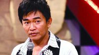 脱掉的衣服一件件地穿回来 常被翻旧帐玩难堪的明星