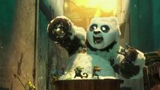 《功夫熊猫3》国际版PV曝光 阿宝嘴炮轰傻牛魔王