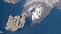 从太空中看地球火山喷发 感叹惊人之美