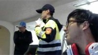 LOL职业选手深夜直播大喊大叫 惹怒邻居报警调解