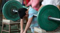 这种苦非一般人能承受 探索世界冠军幕后生活