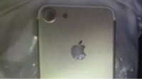 疑似iPhone 7后壳再曝光：摄像头凸起、新耳机插孔