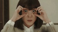 敢这么玩想不红都难 眼睛不知放哪儿的动态图