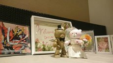 动漫晚报| 50岁动画师迎娶23岁美女 百合漫画捏造陷阱动画化