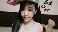 LOL男选手怒刚代打女主播 一只手吊打你