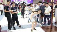 美少女都在玩游戏？ 《天谕》周年庆嘉年华