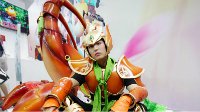 巨型皮皮虾惊现2017Chinajoy Coser与玩家争相试骑