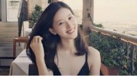 章泽天罕见晒美照曝光 深V上装难掩清纯本色
