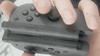玩Switch发现长肿瘤的老外手术顺利 恢复期单手玩爆