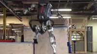 波士顿动力机器人展示跑酷 身手灵活令人细思恐极