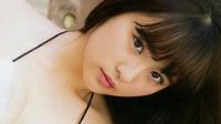 阳光沙滩上的红蓝比基尼 岛国写真女星浅川梨奈