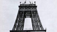 建到一半的埃菲尔铁塔 世界地标性建筑的未完工照片