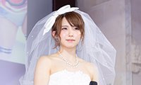 Enako婚纱写真签售会 粉丝穿着礼服拍“婚纱照”