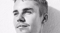 加拿大知名歌手Justin Bieber开通微博 首条微博晒照粉丝激动