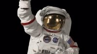 NASA发布宇航员空间站表情包：上太空不如尬舞