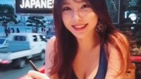美不美露大腿 就是腿不着地的动态图