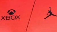 网友疑晒Xbox x AJ实物 亮红球鞋和手柄令人羡慕