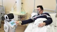 意大利医院引进机器人护士 每台可照顾2名新冠患者