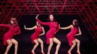 我这200多斤早晚能派上用场 女高中生揉脸的动态图
