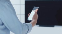 小米演示“一指连”技术：手机指向设备直接操控