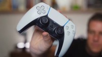 有玩家已经拿到PS5手柄 预计将于10月底正式发售