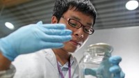 螺蛳粉热销下的新职业闻臭师 年薪高达50万