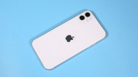 苹果可折叠iPhone曝光：8GB内存 起售价1499美元