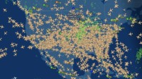 美国感恩节出游航空图如蝗虫过境 医护怒：这是谋杀