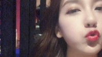 见识一下老妹儿推车 趁审核不注意的动态图