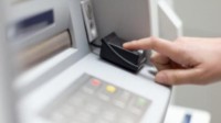 支付宝等无现金交易流行 日本OKI退出中国ATM市场
