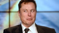 马斯克随手发张游戏角色表情包 游戏开发商股价大涨
