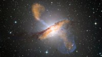 科学家发现两个巨型射电星系 比银河系大62倍