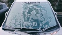 冬季限定痛车：岛国画师雪后在车玻璃上画JOJO！