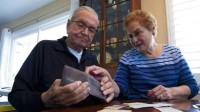 91岁老人意外找回 在南极丢失了53年的钱包