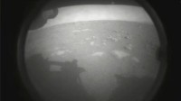 美国毅力号火星车成功登陆火星：传回首张照片